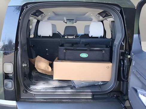 New 2026 Land Rover Defender 110 S image 16