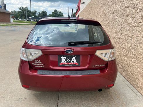 Used 2011 Subaru Impreza 2.5i Premium w/ PWR Moonroof Value Pkg AWD/4WD image 4