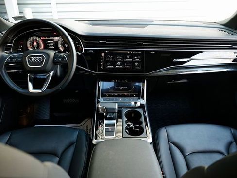 Used 2025 Audi Q7 3.0T Premium w/ Convenience Package image 27