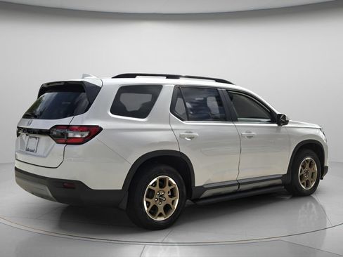 Used 2024 Honda Pilot EX-L image 7