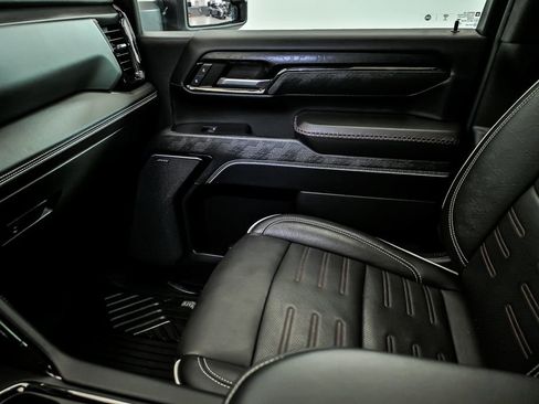 Used 2024 GMC Sierra 2500 AT4X w/ AT4X AEV Edition image 23