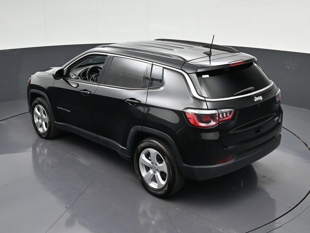 Used 2019 Jeep Compass Latitude FWD image 19
