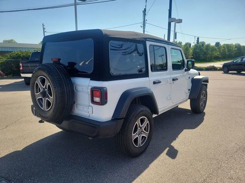 Used 2022 Jeep Wrangler Unlimited Sport AWD/4WD image 6