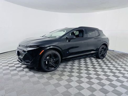 Used 2024 Chevrolet Equinox EV RS image 4