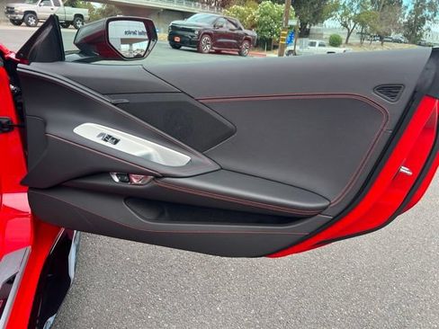 Used 2025 Chevrolet Corvette Z06 RWD image 24