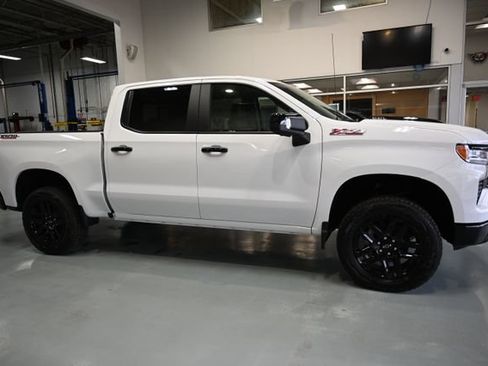 New 2026 Chevrolet Silverado 1500 LT Trail Boss w/ LT Trail Boss Premium Package AWD/4WD image 4