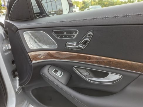 Used 2016 Mercedes-Benz S 550 4MATIC Sedan image 33