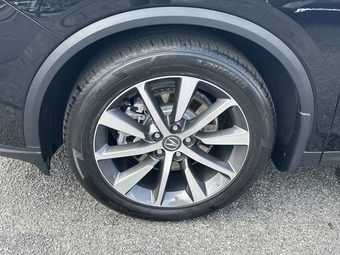 Certified 2025 Acura MDX FWD w/ Technology Package image 11