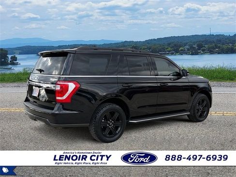 Certified 2021 Ford Expedition XLT image 7