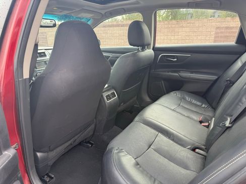 Used 2017 Nissan Altima 2.5 SL w/ Moonroof Package image 11