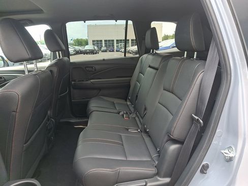 Used 2023 Honda Passport TrailSport image 10
