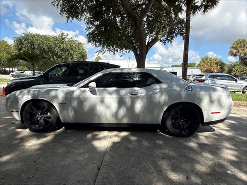 Used 2020 Dodge Challenger R/T RWD image 11