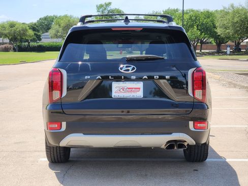 Used 2021 Hyundai Palisade SEL w/ Premium Package FWD image 5