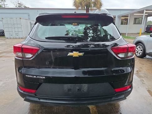 Used 2023 Chevrolet TrailBlazer LS FWD image 7