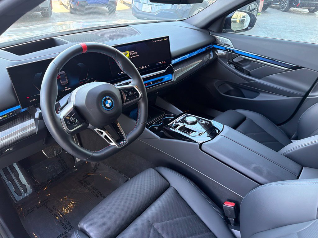 Used 2025 BMW i5 M60 w/ Premium Package AWD/4WD image 9