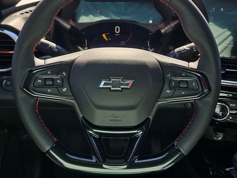 New 2026 Chevrolet Trax RS w/ Sunroof Package FWD image 19