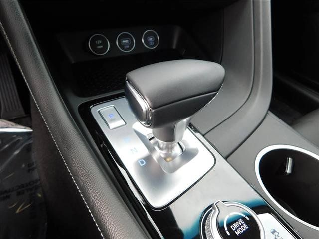 Used 2026 Genesis G70 2.5T RWD image 18