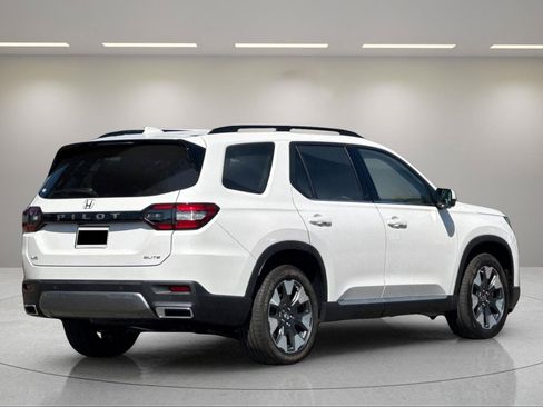 New 2026 Honda Pilot Elite image 5