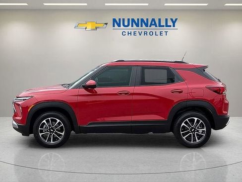 New 2026 Chevrolet TrailBlazer LT AWD/4WD image 2