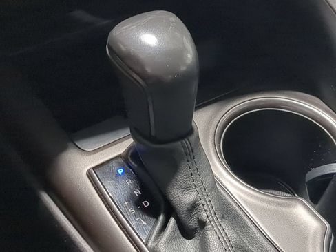 Used 2023 Toyota Camry SE FWD image 33