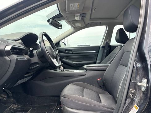 Used 2019 Nissan Altima 2.5 SV FWD image 10