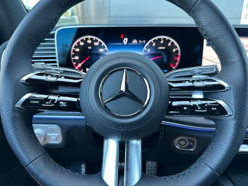 New 2026 Mercedes-Benz GLS 580 4MATIC image 27