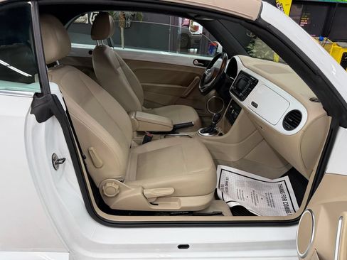 Used 2014 Volkswagen Beetle 1.8T FWD image 17