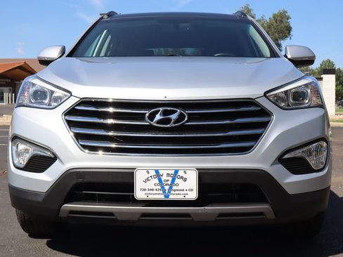Used 2013 Hyundai Santa Fe Limited w/ Technology Pkg AWD/4WD image 13