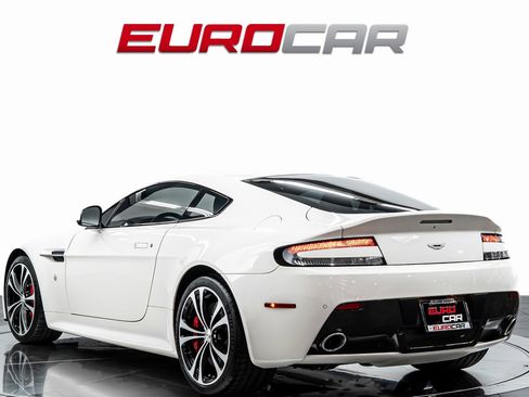 Used 2017 Aston Martin V12 Vantage S image 3