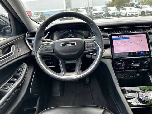 Used 2023 Jeep Grand Cherokee 4WD 4xe image 16
