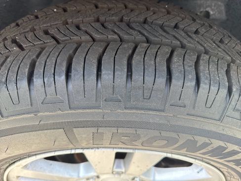 Used 2010 Ford Edge SE image 7