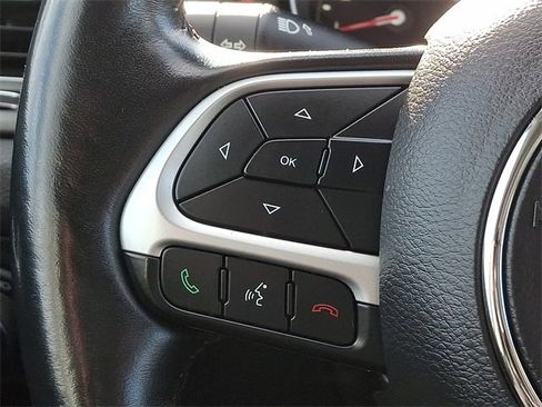 Used 2018 Jeep Compass Trailhawk w/ Cold Weather Group image 21