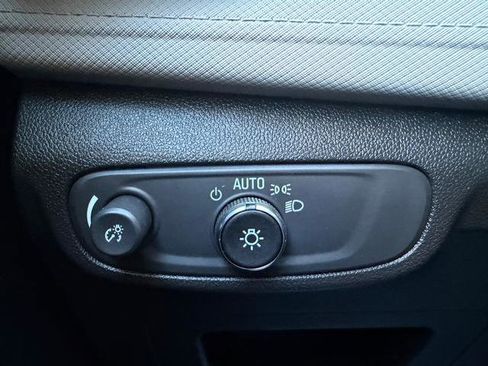 Used 2025 Chevrolet TrailBlazer LT image 17