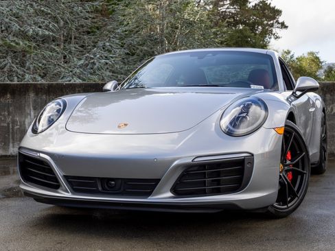 Used 2018 Porsche 911 Carrera S image 7