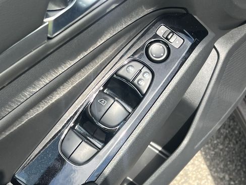 Certified 2023 Nissan Altima 2.5 SV FWD image 15