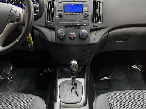 Used 2009 Hyundai Elantra image 26