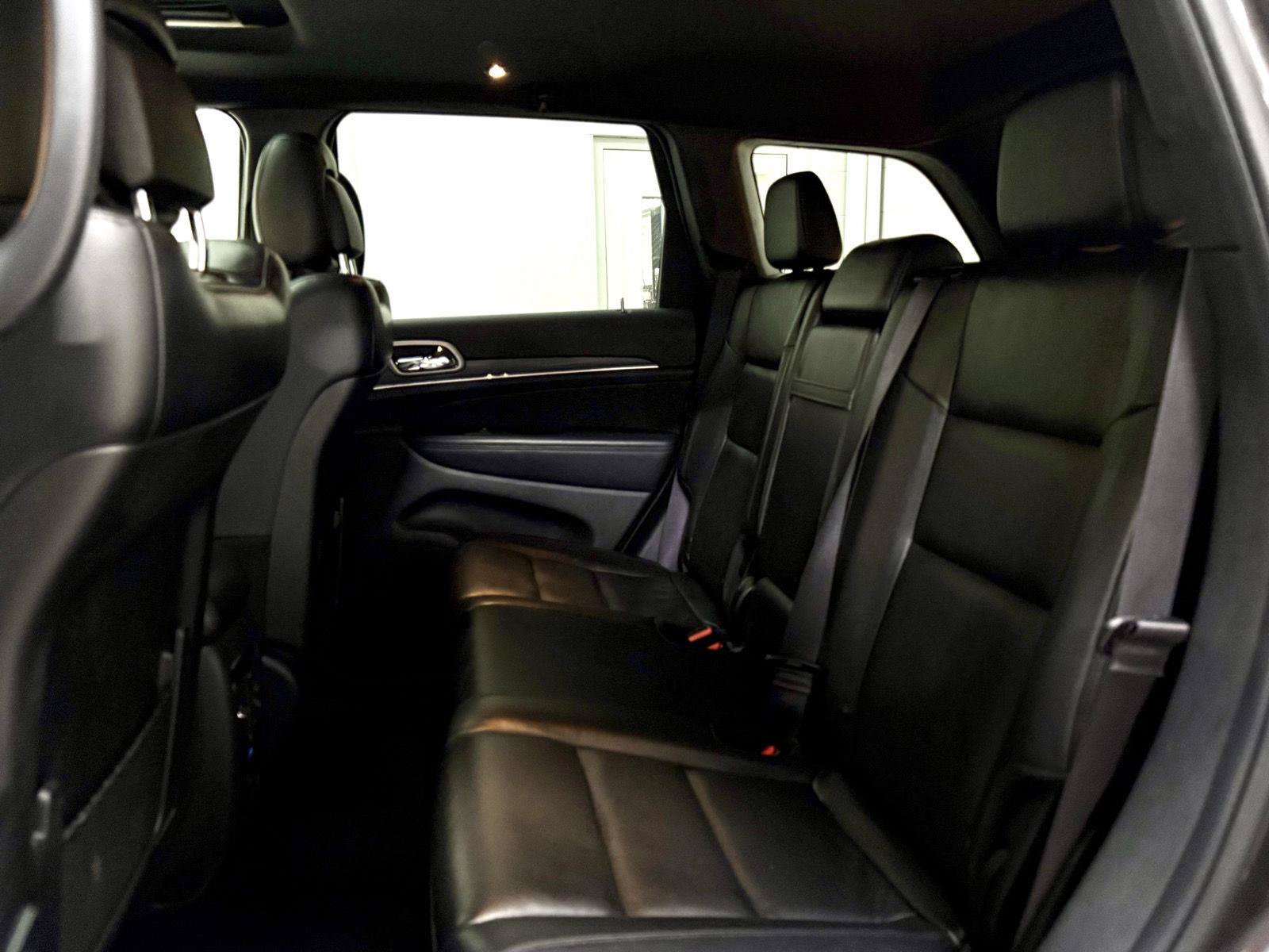 Used 2021 Jeep Grand Cherokee Limited AWD/4WD image 18