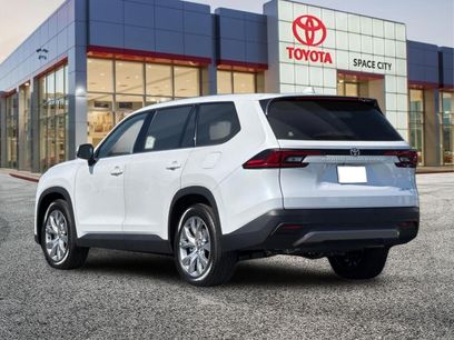 New 2026 Toyota Grand Highlander FWD