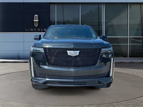 Used 2021 Cadillac Escalade Sport Platinum w/ LPO, ONYX Package AWD/4WD image 2