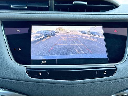 Used 2022 Cadillac XT5 Premium Luxury FWD image 32