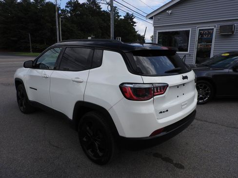 Used 2019 Jeep Compass Latitude AWD/4WD image 5