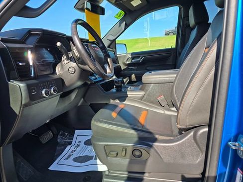 Used 2022 GMC Sierra 1500 AT4 AWD/4WD image 14