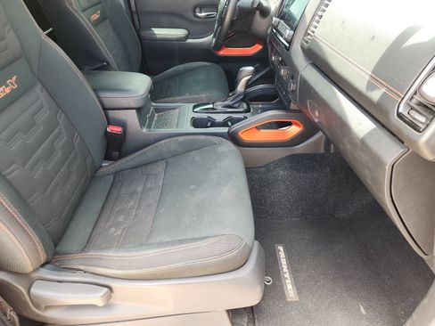 Used 2022 Nissan Frontier Pro-X RWD image 17