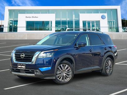 Used 2023 Nissan Pathfinder SL w/ SL Premium Package