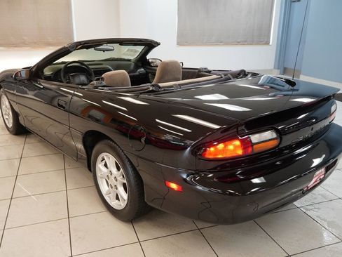 Used 2002 Chevrolet Camaro LT RWD image 9