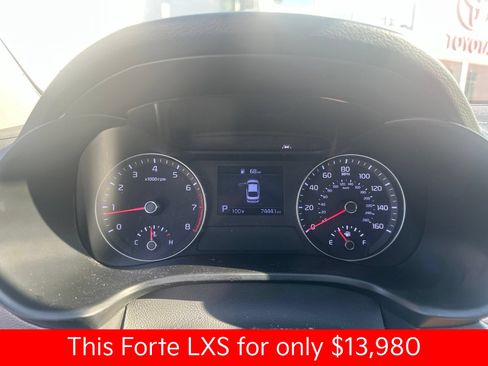 Used 2020 Kia Forte LXS FWD image 9