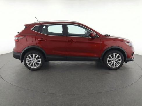 Used 2022 Nissan Rogue Sport SV w/ Technology Package FWD image 8