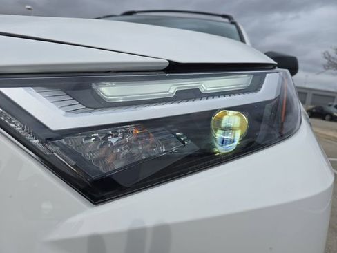 Used 2025 Toyota RAV4 LE image 31