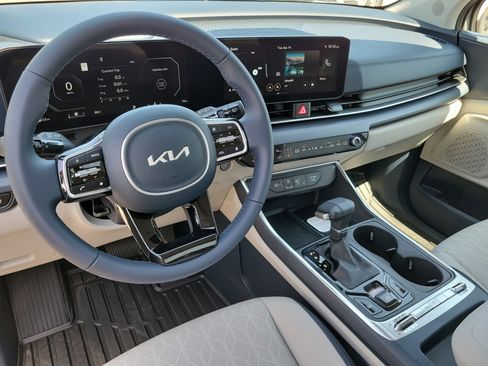 New 2026 Kia Carnival SX FWD image 2