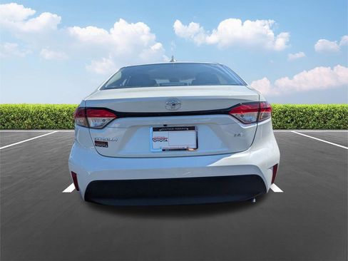 New 2026 Toyota Corolla LE FWD image 5